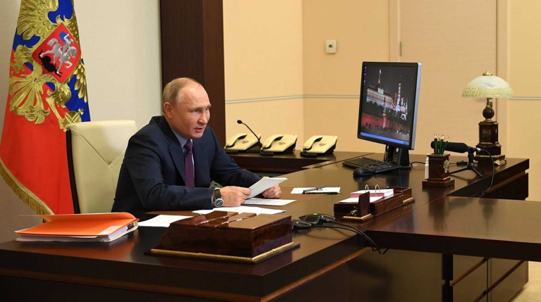 Партия отказалась от федерального съезда, заявил ранее ее председатель Дмитрий Медведев Фото: © Global Look Press / Kremlin Pool