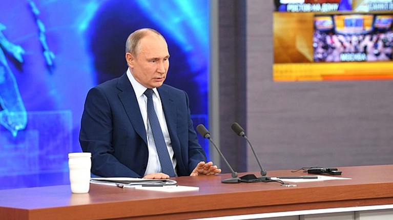 Путин заявил, что СМИ выпустили расследования о его семье по заказу Госдепа — Daily Storm