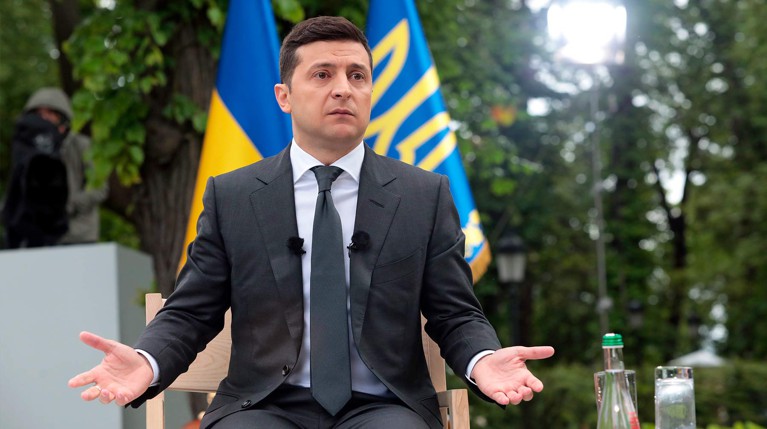 Президент подписал указ о смещении с должности Александра Тупицкого, однако КС отказался исполнить это решение Фото: © Global Look Press / Геннадий Минченко