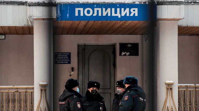 Твит был про погоду: главред «Медиазоны» озадачен повесткой полиции о призывах к протестам — Daily Storm