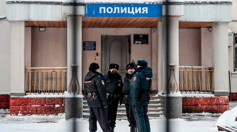 ЦБ предупредил россиян о телефонных мошенниках-«полицейских» — Daily Storm