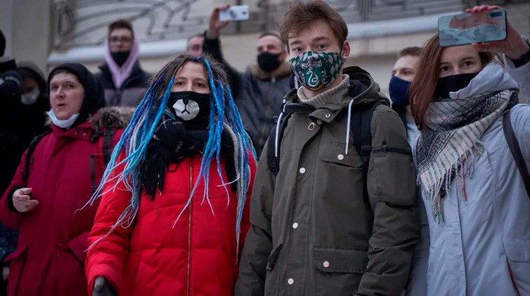 «Им сказали, будет весело»: детский омбудсмен Москвы пояснила участие подростков в протестах — Daily Storm