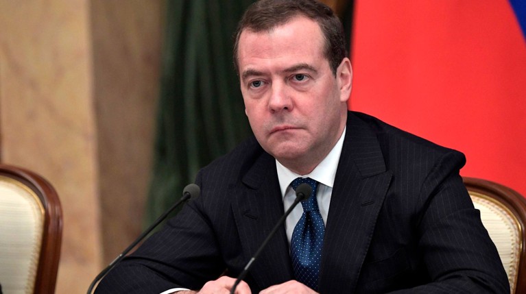 Медведев назвал Навального «политическим проходимцем» — Daily Storm