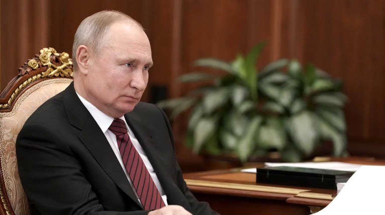 Путин поручил разобраться с ценами на продукты на Дальнем Востоке — Daily Storm