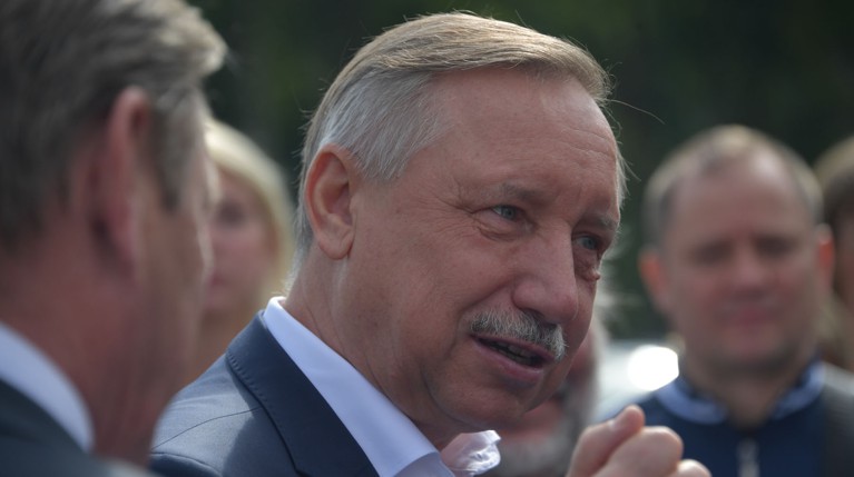 Беглов прибыл к сгоревшей «Невской мануфактуре» и поручил восстановить здание — Daily Storm