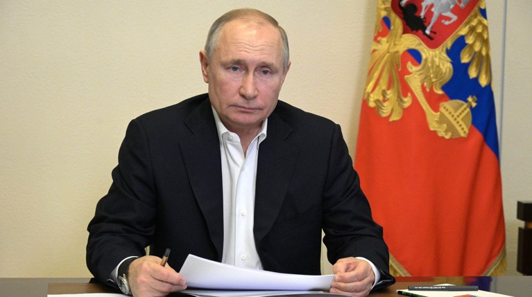ВЦИОМ: Следить за посланием Путина планируют 87% россиян — Daily Storm