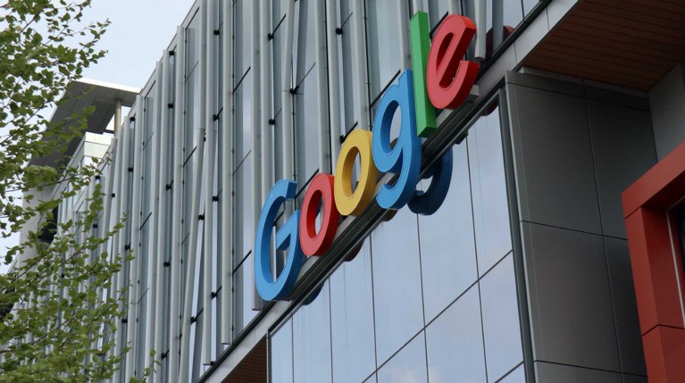 Компания Google впервые начала судиться с Роскомнадзором из-за блокировок видео о митингах — Daily Storm