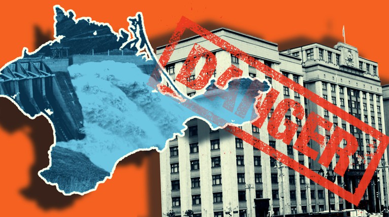 Проникшая в Крым вода может быть загрязнена, заявил депутат Андрей Козенко Коллаж: Daily Storm