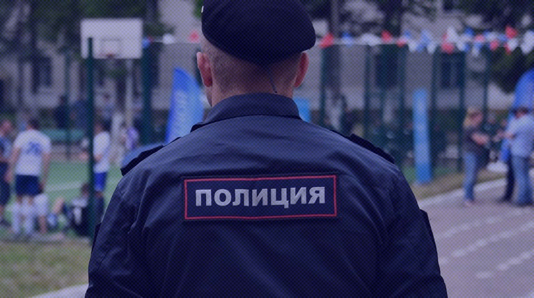 В полиции рассказали о семье девочки, мать которой пыталась отрезать ей пальцы — Daily Storm