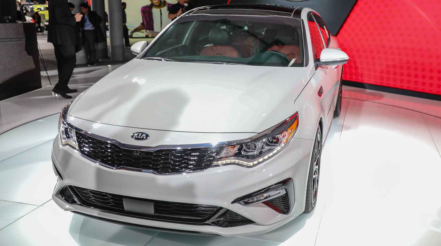 KIA K900