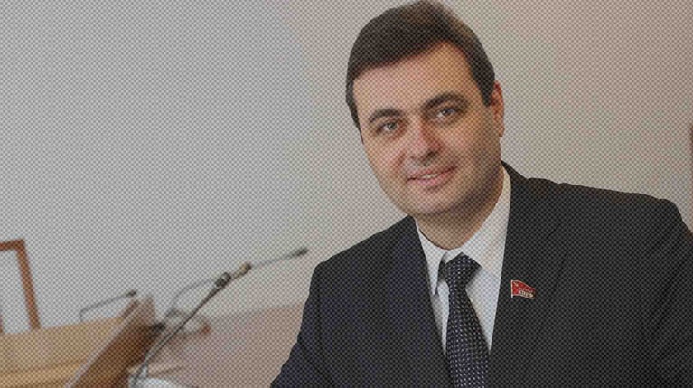 В ЦК КПРФ прокомментировали задержание депутата, подозреваемого в педофилии — Daily Storm