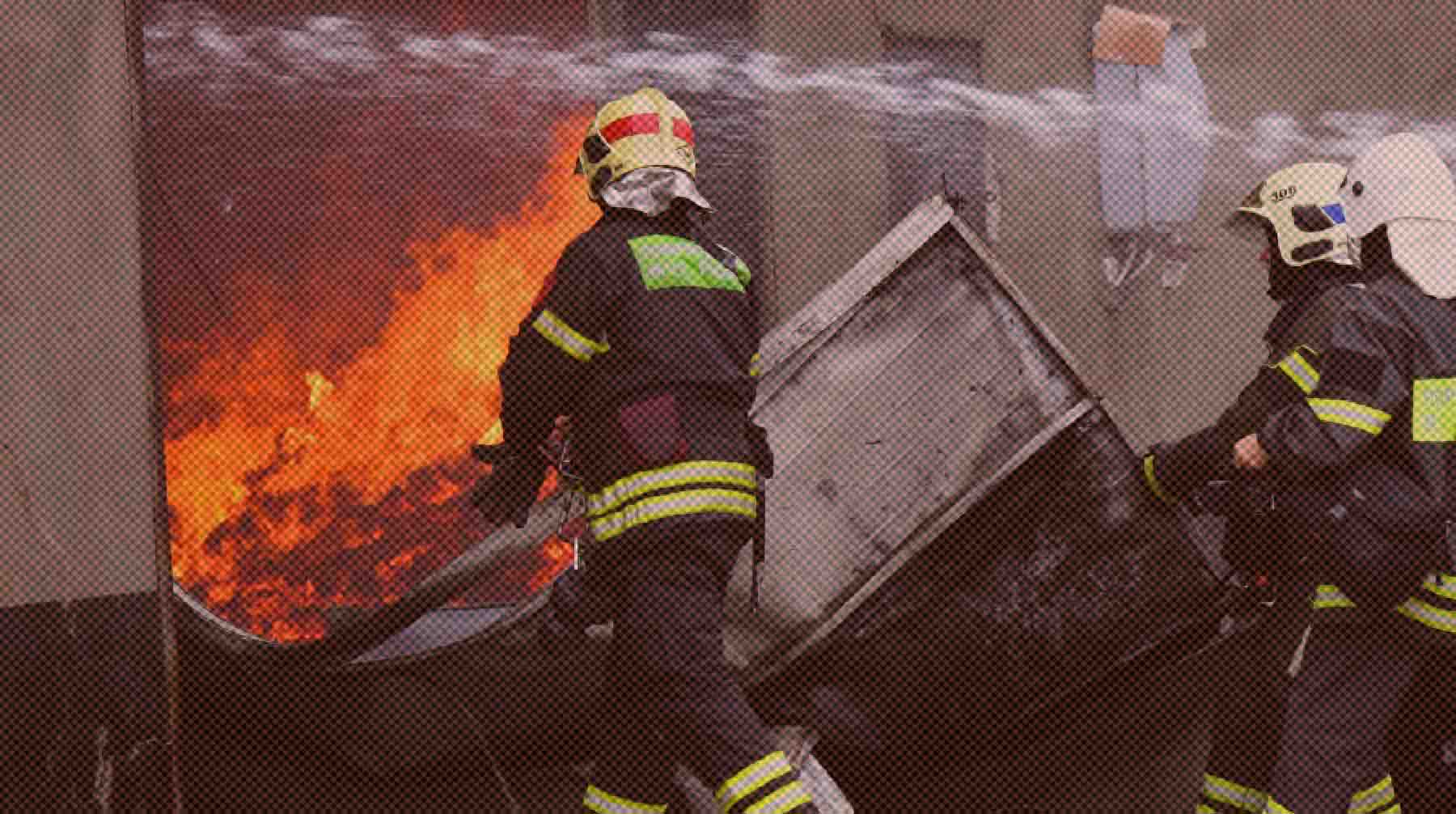 Площадь возгорания составила 15 квадратных метров Фото: РИА Новости / Илья Питалев