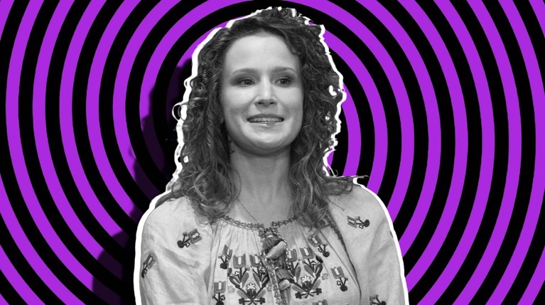 «Все произошедшее — часть небольшого хайпа». Артисты отреагировали на историю с Монеточкой, которая решила продать новую квартиру — Daily Storm