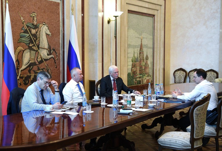 Украина передумала и направила делегацию на мирные переговоры с Россией в Гомеле — Daily Storm