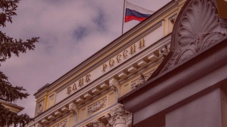 Люди часто жалуются на потерю своих сбережений, сообщает регулятор Фото: Global Look Press / Константин Кокошкин