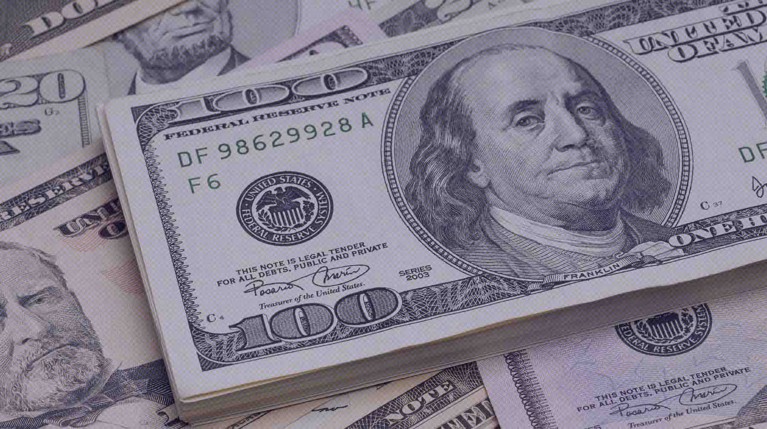 Курс доллара на Мосбирже превысил 64 рубля впервые с 30 мая — Daily Storm