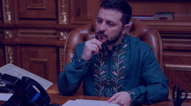 Он пояснил, что принял кадровые решения из-за множества случаев госизмены среди сотрудников ведомств