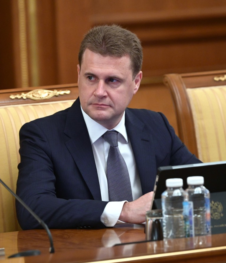 Чиновник сравнил технологическое развитие с битвой, которую нельзя выиграть в лоб