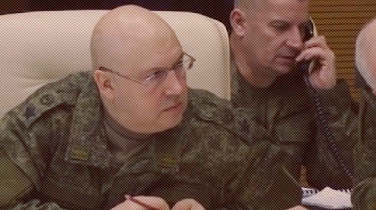 Шойгу поддержал предложение Суровикина отойти на новые позиции из-за невозможности снабжать Херсон Сергей Суровикин