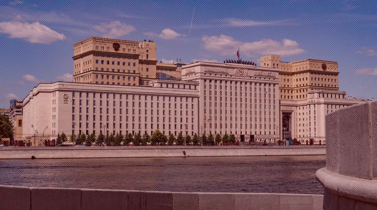 В Минобороны заявили, что Российская армия без потерь завершила переброску группировки с правого берега Днепра — Daily Storm