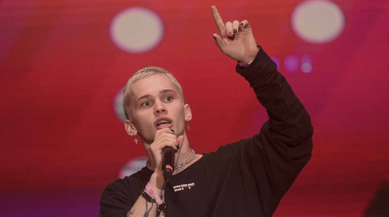 Парламентарий Александр Шолохов назвал молодого человека «неучем», который должен ответить за свои выходки по закону Фото: Global Look Press / Дмитрий Рогулин