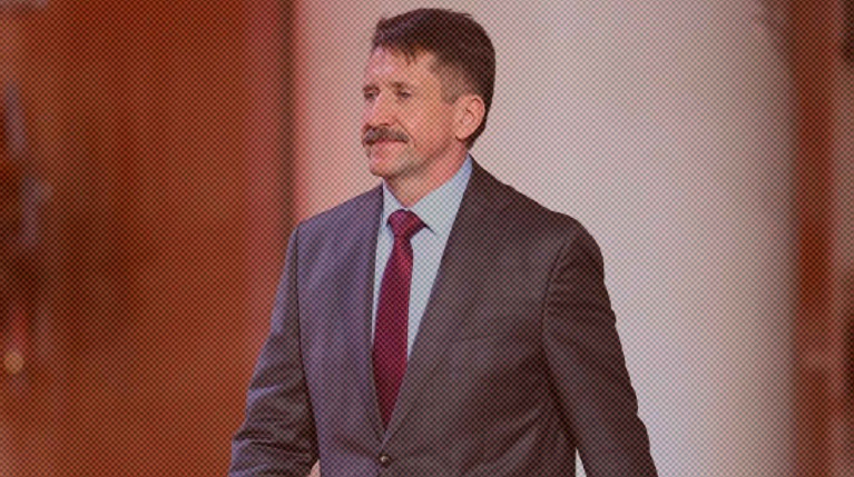 Леонид Слуцкий вручил освобожденному из американской тюрьмы россиянину партийный билет Виктор Бут