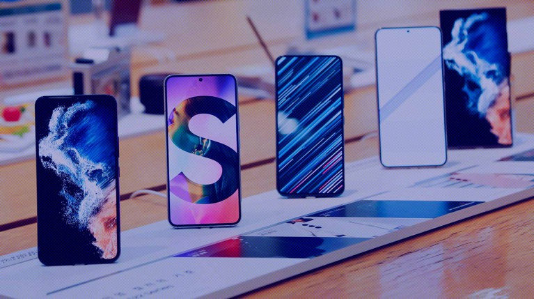 С «яблочными» смартфонами сможет посоревноваться китайская техника, заверил 
специалист в области искусственного интеллекта Фото: Global Look Press / Lee Jae-Won