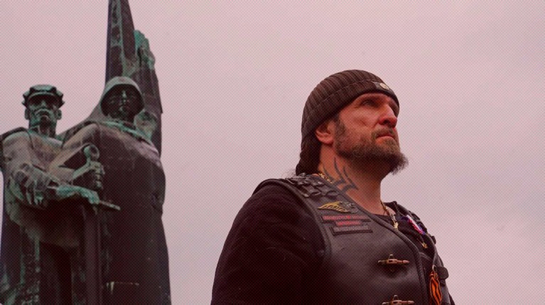 По словам Александра Залдастанова, стать политиками членам клуба предлагали несколько раз, но они всегда отказывались Александр Хирург Залдастанов