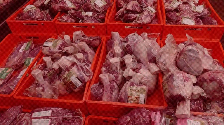 В одной из компаний по производству мясных изделий отметили, что продукт с таким наименованием не новинка Фото: Global Look Press / Максим Константинов