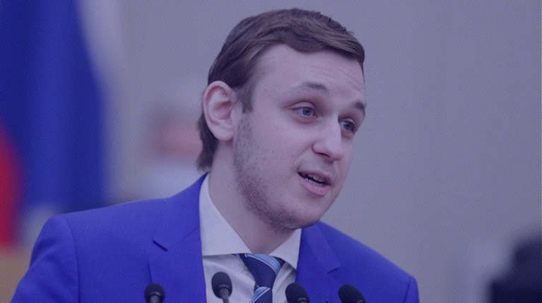 Ранее стало известно, что исключенный из партии политик стал заместителем руководителя ведомства Фото: РИА Новости