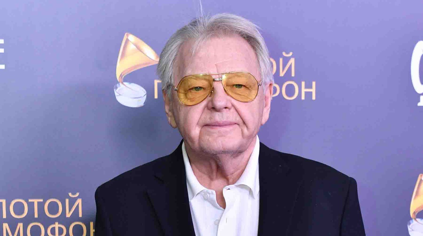 Юрий Антонов