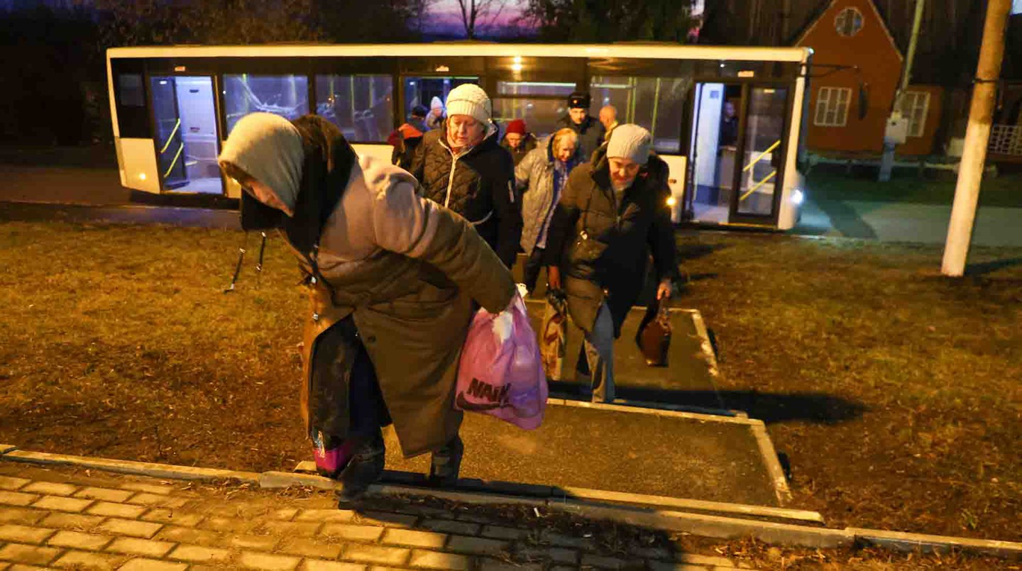 Беженцы из Суджи и Суджанского района в пункте временного размещения в Курской области