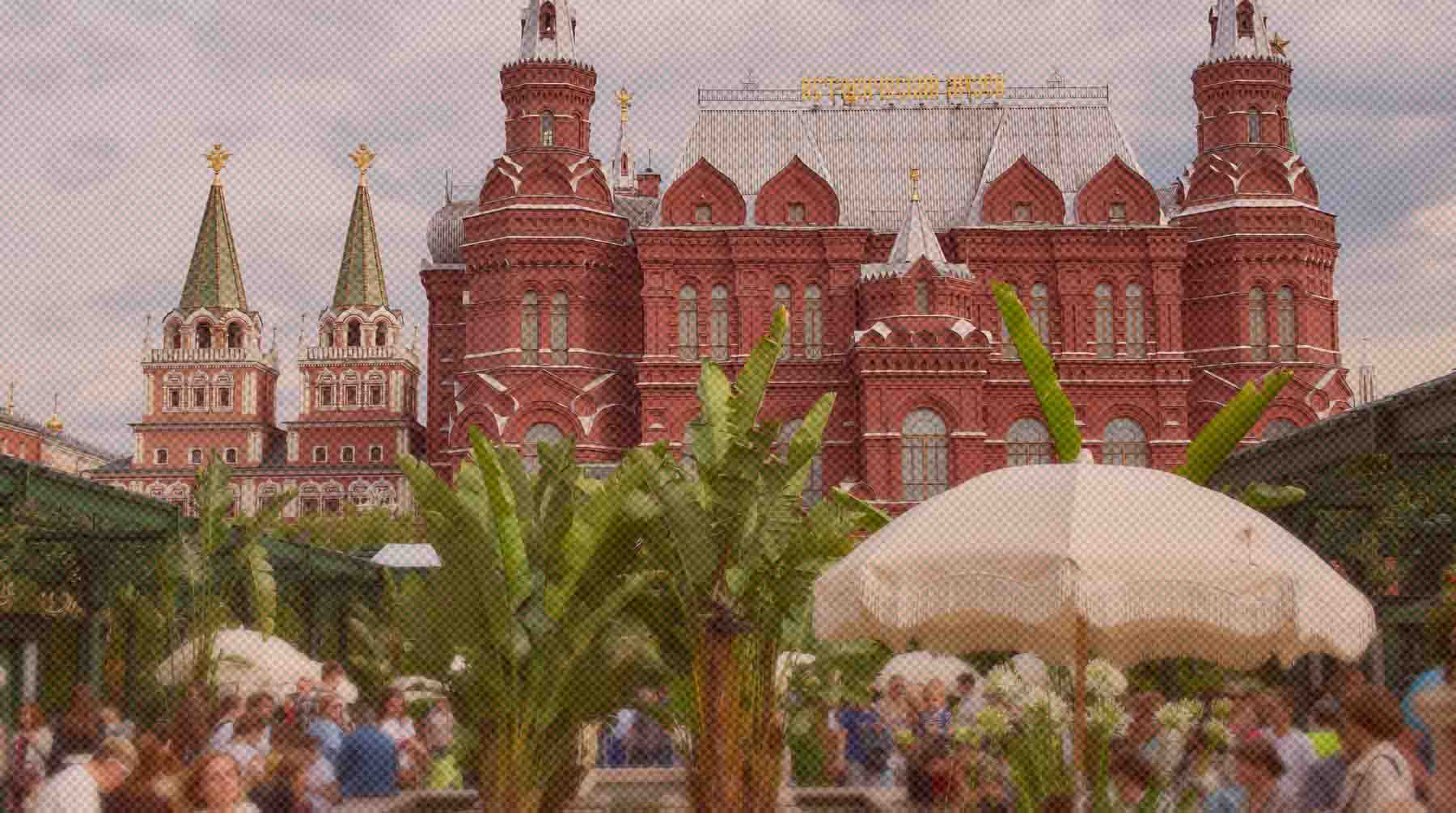 10 самых красивых садов Москвы: где найти тропики, лаванду и русскую сказку