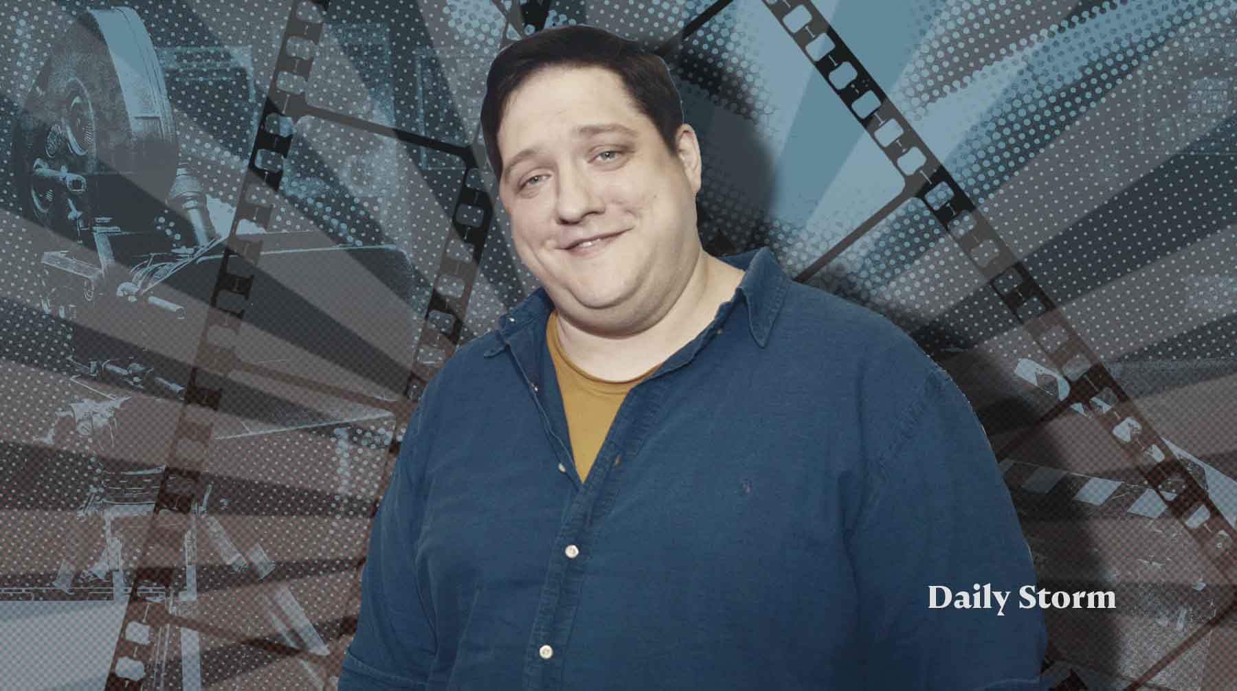 Андрей Семенов рассказал, что он и коллеги помогали артисту финансово в борьбе с онкологией Коллаж: Daily Storm