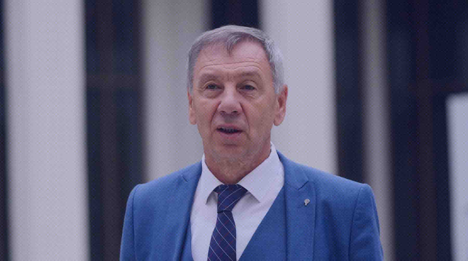 Он рассказал, что надеется на снятие с себя этого статуса и не намерен за рубежом работать против РФ Сергей Марков