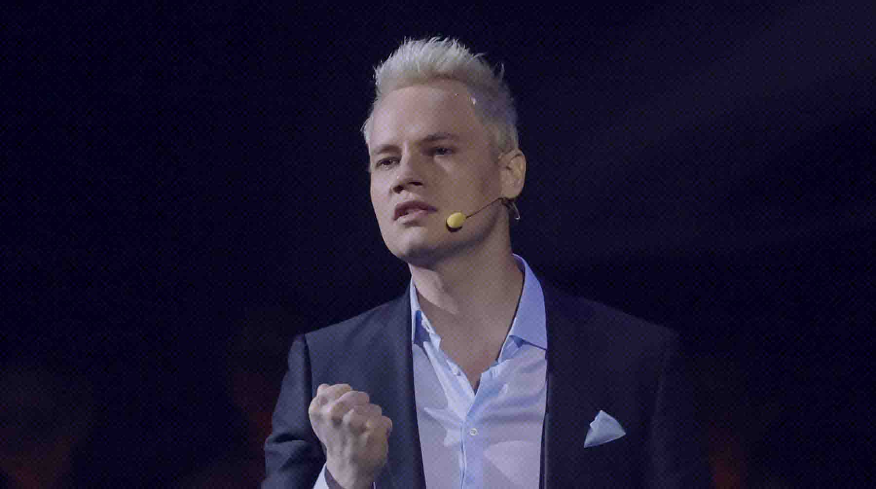 Dailystorm - «Чтобы Катю не будить»: SHAMAN рассказал, как по ночам в туалете записывает новые песни