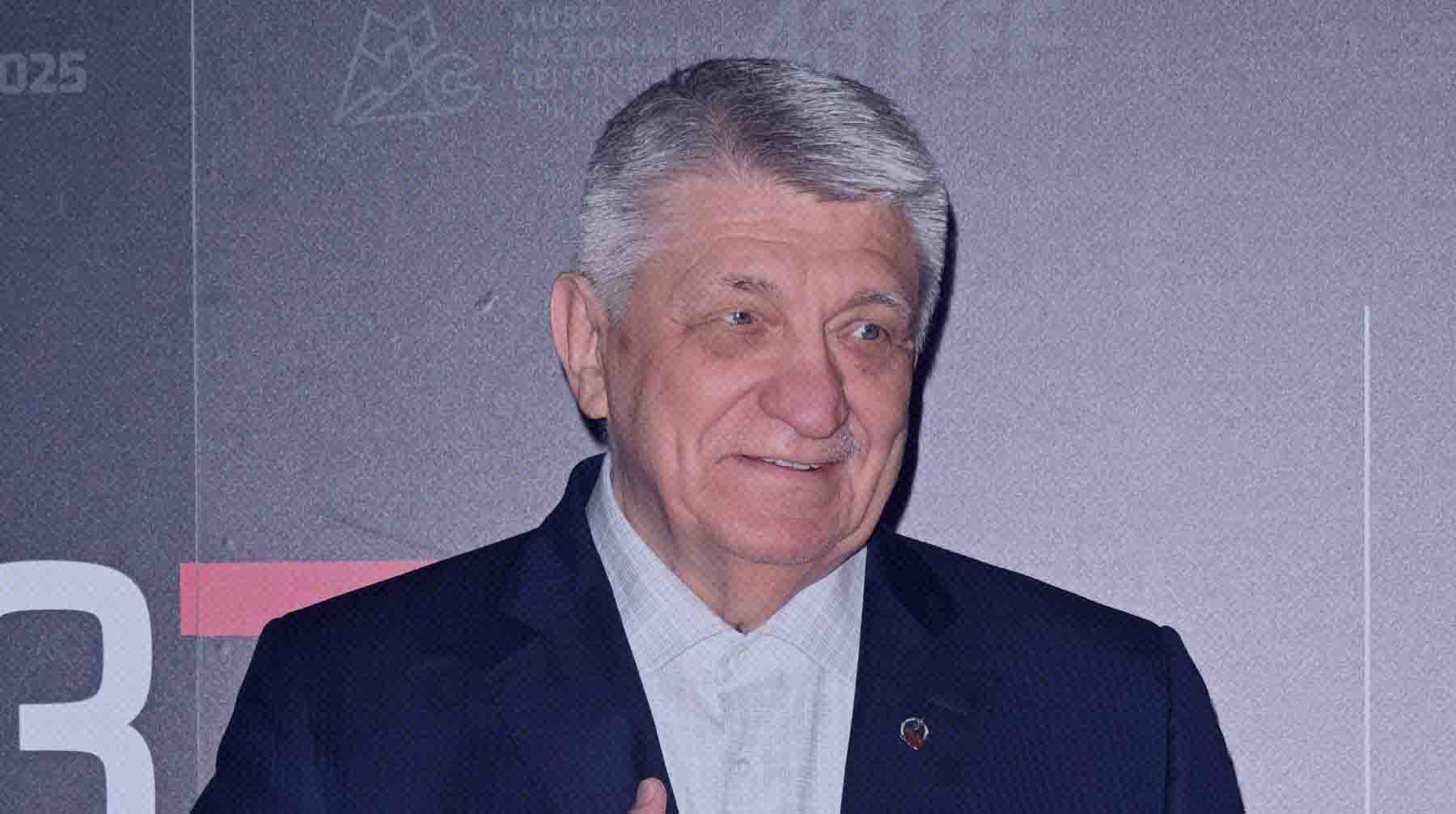 Из состава вывели также Валерия Тодоровского и экс-советника президента по культуре Владимира Толстого Александр Сокуров