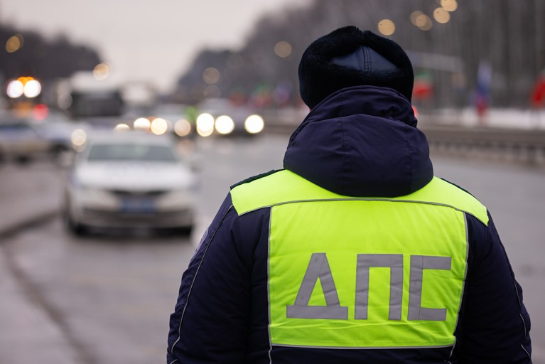 Следственный комитет возбудил уголовное дело по факту посягательства на жизнь правоохранителей, на месте работают криминалисты