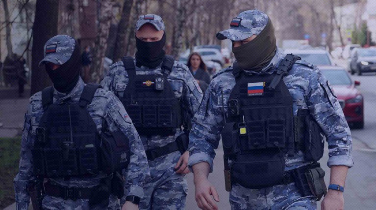 Взрывное устройство находилось в рюкзаке женщины, привести его в действие должен был сообщник Фото: Global Look Press / Белкин Алексей