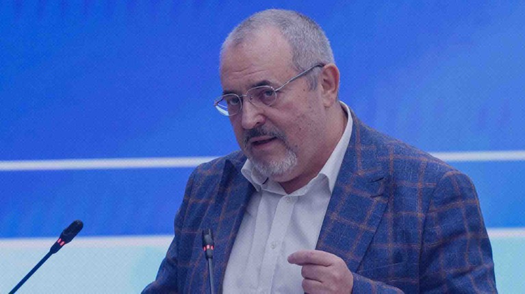 Девушка призналась, что отец принципиально не собирается покидать Россию Борис Надеждин