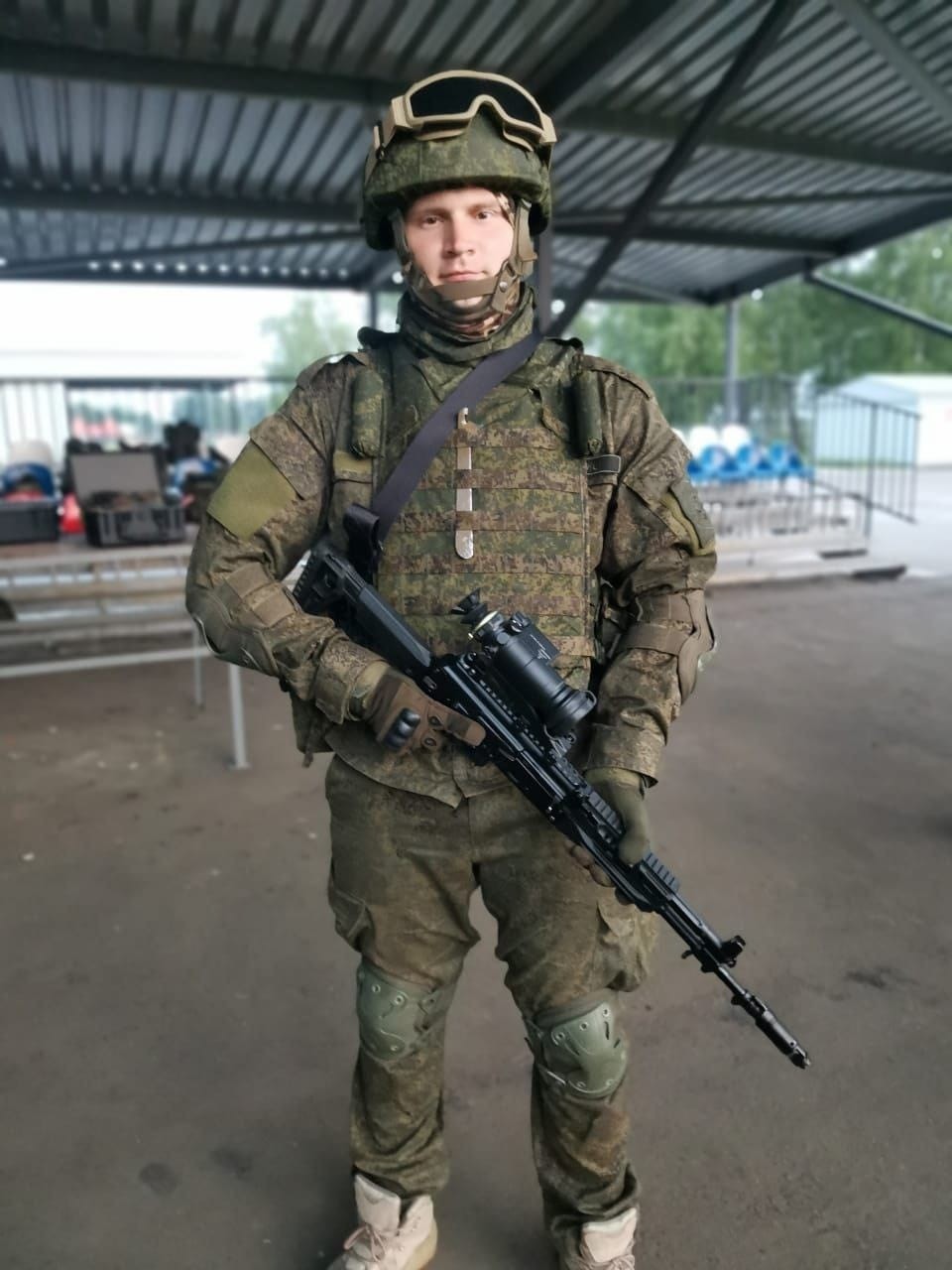 Фото Александра Сафонова с его личной страницы во «Вконтакте»
