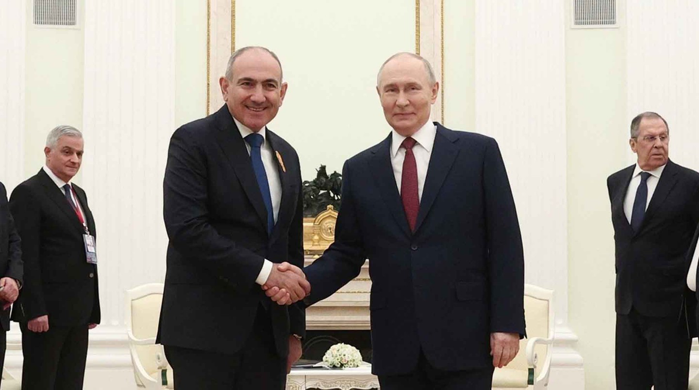 Никол Пашинян и Владимир Путин