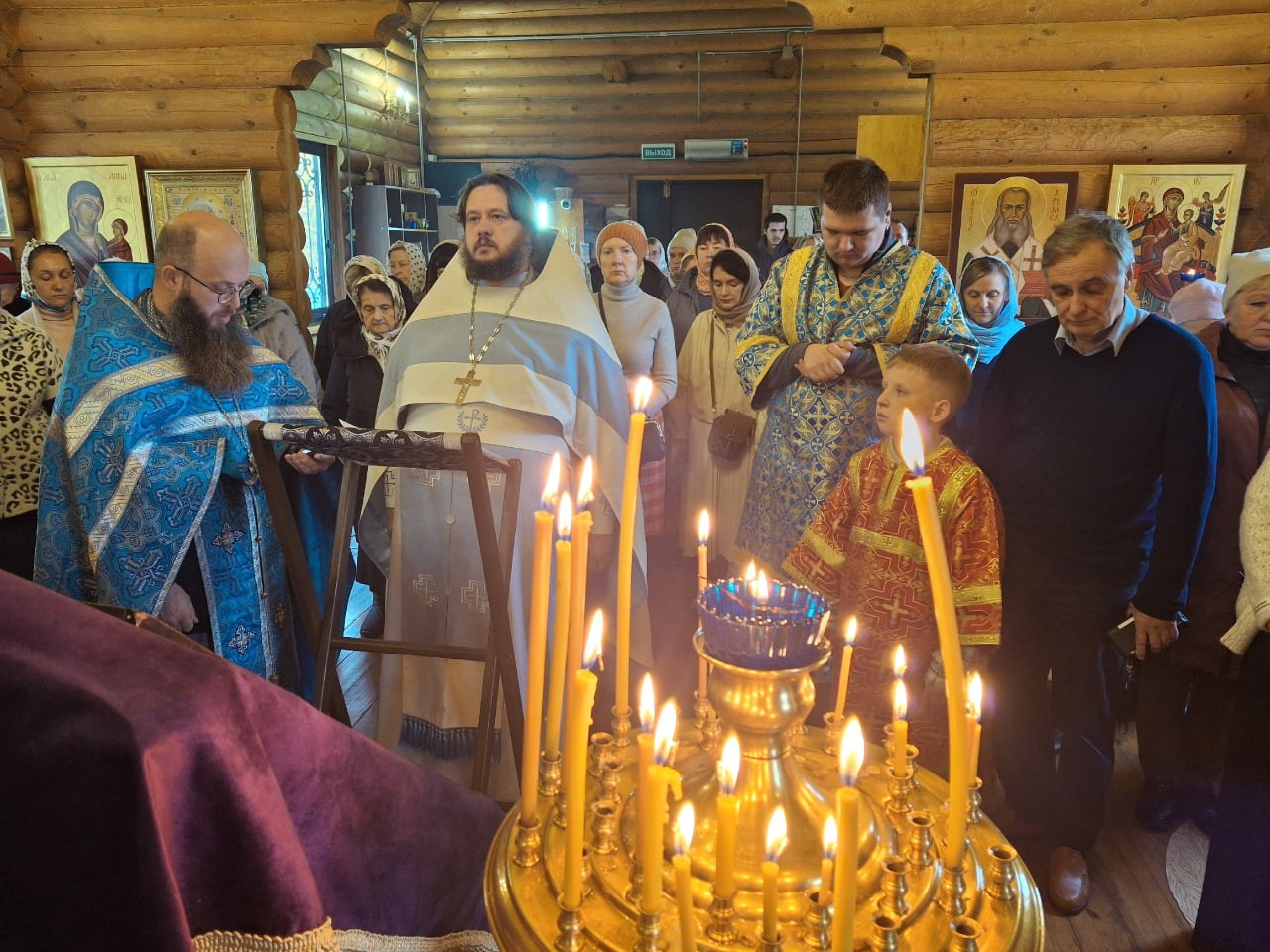 Молебен в приходе святого князя Владимира